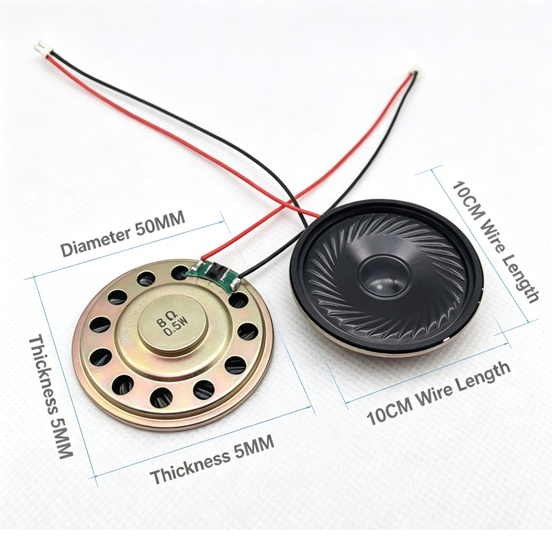 قطعتان من السماعات الجديدة فائ - مراجعة Speaker Terminal وسعره